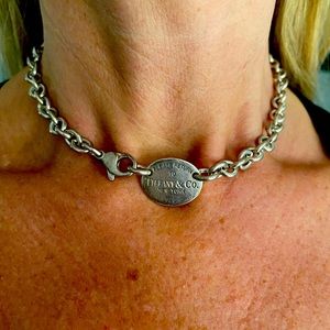 Tiffany & Co. Classic Oval Tag Choker Necklace
